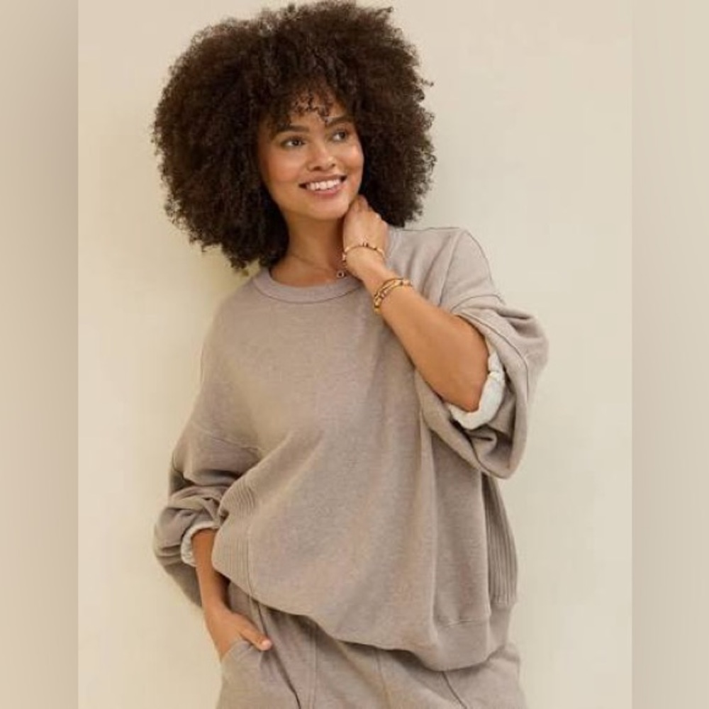 Aerie Tres Chic Sweatshirt